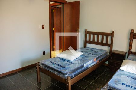 Casa à venda com 539m², 6 quartos e 4 vagas Casa à venda com 539m², 6 quartos e 4 vagasQuarto 4