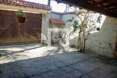 Casa à venda com 539m², 6 quartos e 4 vagas Casa à venda com 539m², 6 quartos e 4 vagasÁrea Externa