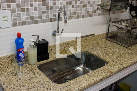 Casa à venda com 539m², 6 quartos e 4 vagas Casa à venda com 539m², 6 quartos e 4 vagasCozinha