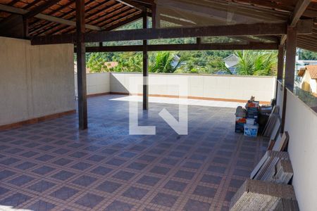 Casa à venda com 539m², 6 quartos e 4 vagas Casa à venda com 539m², 6 quartos e 4 vagasÁrea Externa