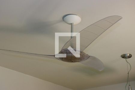 Casa à venda com 539m², 6 quartos e 4 vagas Casa à venda com 539m², 6 quartos e 4 vagasDetalhe Quarto 5