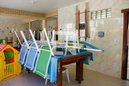 Casa à venda com 539m², 6 quartos e 4 vagas Casa à venda com 539m², 6 quartos e 4 vagasÁrea Externa