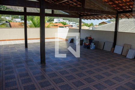 Casa à venda com 539m², 6 quartos e 4 vagas Casa à venda com 539m², 6 quartos e 4 vagasÁrea Externa