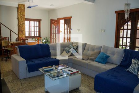 Casa à venda com 539m², 6 quartos e 4 vagasSala