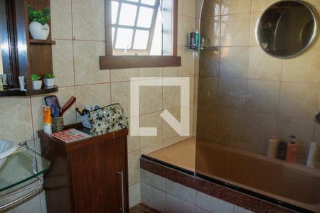 Casa à venda com 539m², 6 quartos e 4 vagas Casa à venda com 539m², 6 quartos e 4 vagasBanheiro