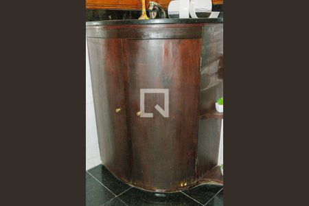 Casa à venda com 539m², 6 quartos e 4 vagas Casa à venda com 539m², 6 quartos e 4 vagasBanheiro