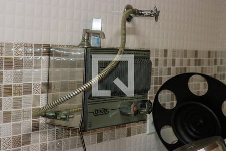 Casa à venda com 539m², 6 quartos e 4 vagas Casa à venda com 539m², 6 quartos e 4 vagasCozinha