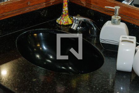 Casa à venda com 539m², 6 quartos e 4 vagas Casa à venda com 539m², 6 quartos e 4 vagasBanheiro