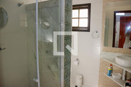 Casa à venda com 539m², 6 quartos e 4 vagas Casa à venda com 539m², 6 quartos e 4 vagasBanheiro Quarto 6