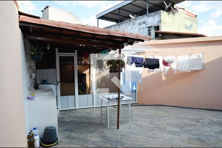Casa à venda com 200m², 3 quartos e 5 vagasArea Externa