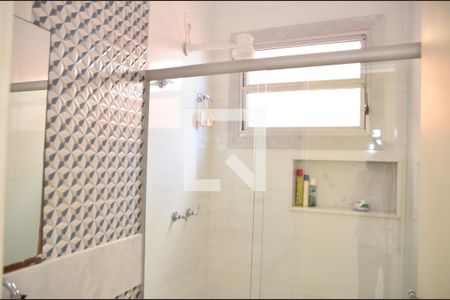 Casa à venda com 200m², 3 quartos e 5 vagasBanheiro 2