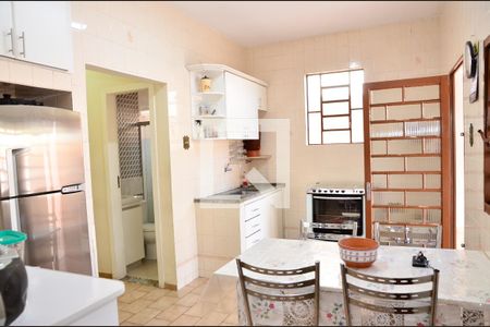 Casa à venda com 200m², 3 quartos e 5 vagasCozinha