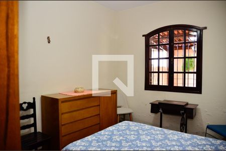Quarto 1 de casa à venda com 3 quartos, 200m² em Cachoeirinha, Belo Horizonte