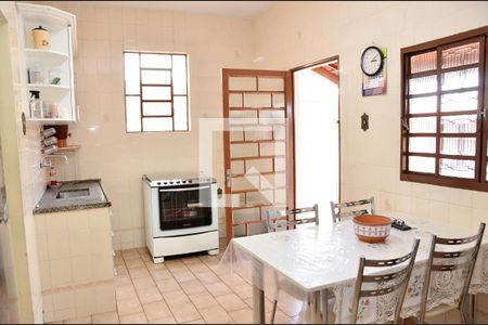 Casa à venda com 200m², 3 quartos e 5 vagasCozinha