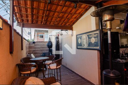 Casa de condomínio à venda com 112m², 3 quartos e 2 vagasÁrea externa