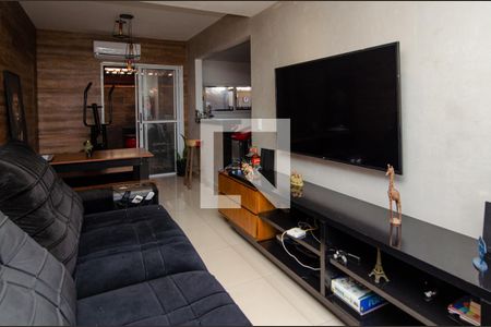 Sala de casa de condomínio à venda com 3 quartos, 112m² em Vargem Pequena, Rio de Janeiro