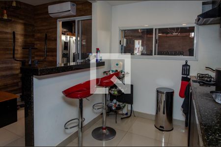 Casa de condomínio à venda com 112m², 3 quartos e 2 vagasCozinha