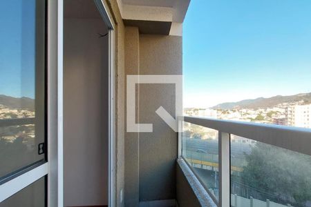 Sala  de apartamento para alugar com 2 quartos, 47m² em Água Santa, Rio de Janeiro