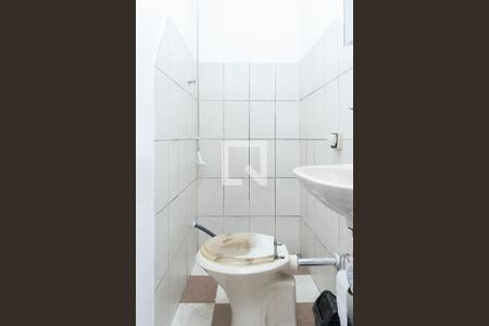 Casa à venda com 300m², 4 quartos e 4 vagas Casa à venda com 300m², 4 quartos e 4 vagasBanheiro da Suíte 2