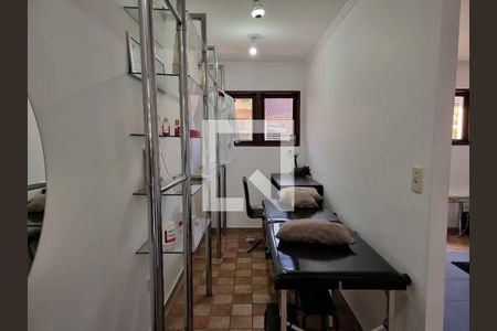 Casa à venda com 300m², 4 quartos e 4 vagas Casa à venda com 300m², 4 quartos e 4 vagasCloset da suíte 1