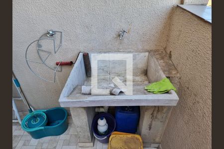 Casa à venda com 300m², 4 quartos e 4 vagas Casa à venda com 300m², 4 quartos e 4 vagasLavanderia