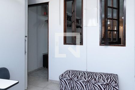 Casa à venda com 300m², 4 quartos e 4 vagas Casa à venda com 300m², 4 quartos e 4 vagasSuíte 2