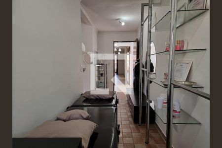 Casa à venda com 300m², 4 quartos e 4 vagas Casa à venda com 300m², 4 quartos e 4 vagasCloset da suíte 1