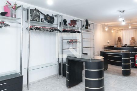 Casa à venda com 300m², 4 quartos e 4 vagas Casa à venda com 300m², 4 quartos e 4 vagasSala 2