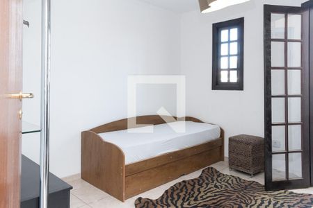 Casa à venda com 300m², 4 quartos e 4 vagas Casa à venda com 300m², 4 quartos e 4 vagasQuarto 3