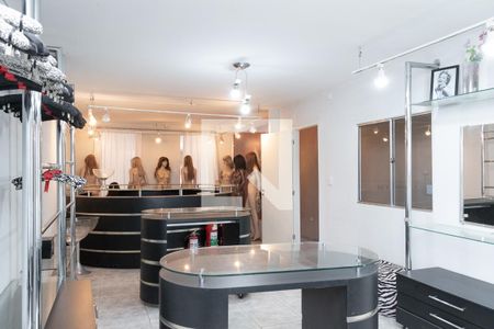 Casa à venda com 300m², 4 quartos e 4 vagas Casa à venda com 300m², 4 quartos e 4 vagasSala 2