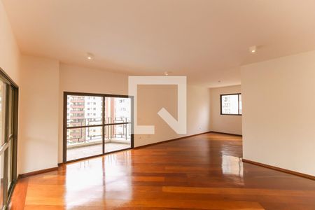 Apartamento à venda com 195m², 4 quartos e 3 vagasSala
