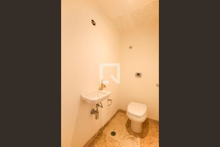 Apartamento à venda com 195m², 4 quartos e 3 vagasLavabo