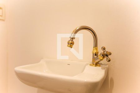 Apartamento à venda com 195m², 4 quartos e 3 vagasLavabo