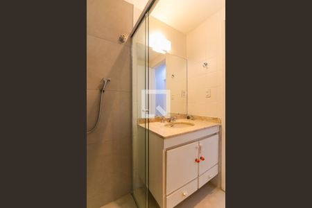 Apartamento à venda com 195m², 4 quartos e 3 vagasBanheiro Social