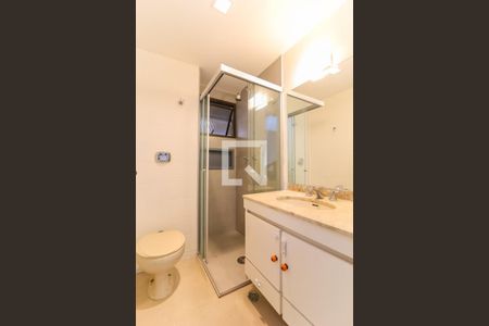 Apartamento à venda com 195m², 4 quartos e 3 vagasBanheiro Social