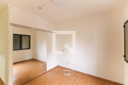 Apartamento à venda com 195m², 4 quartos e 3 vagasQuarto 4