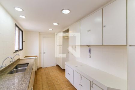 Apartamento à venda com 195m², 4 quartos e 3 vagasCozinha