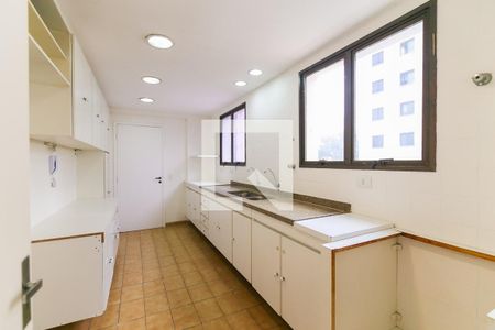 Apartamento à venda com 195m², 4 quartos e 3 vagasCozinha