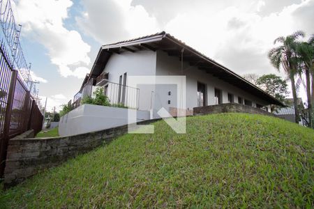 Casa à venda com 670m², 4 quartos e 6 vagas Casa à venda com 670m², 4 quartos e 6 vagasvista diagonal