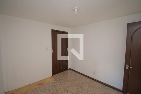 Casa à venda com 670m², 4 quartos e 6 vagas Casa à venda com 670m², 4 quartos e 6 vagasquarto