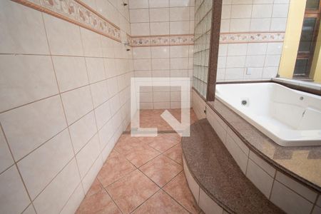 Casa à venda com 670m², 4 quartos e 6 vagas Casa à venda com 670m², 4 quartos e 6 vagasquarto 4 suíte