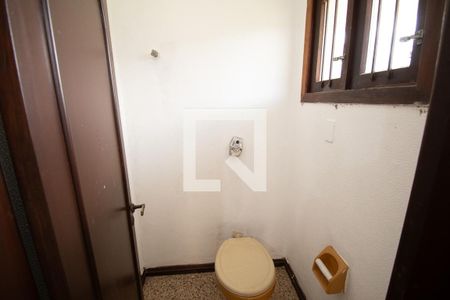 Casa à venda com 670m², 4 quartos e 6 vagas Casa à venda com 670m², 4 quartos e 6 vagasvaso