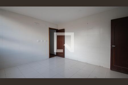 Casa à venda com 670m², 4 quartos e 6 vagas Casa à venda com 670m², 4 quartos e 6 vagascozinha