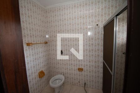 Casa à venda com 670m², 4 quartos e 6 vagas Casa à venda com 670m², 4 quartos e 6 vagasbanheiro