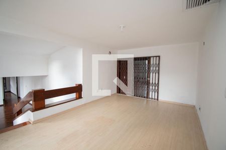 Casa à venda com 670m², 4 quartos e 6 vagas Casa à venda com 670m², 4 quartos e 6 vagassala