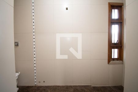 Casa à venda com 670m², 4 quartos e 6 vagas Casa à venda com 670m², 4 quartos e 6 vagasBanheiro