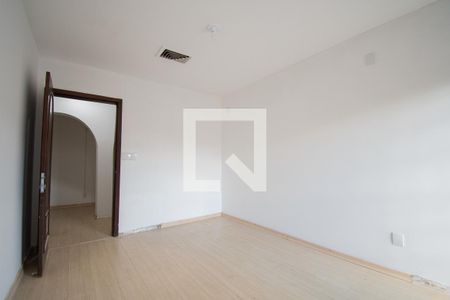 Casa à venda com 670m², 4 quartos e 6 vagas Casa à venda com 670m², 4 quartos e 6 vagasquarto 3 suíte