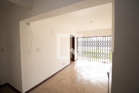 Casa à venda com 670m², 4 quartos e 6 vagas Casa à venda com 670m², 4 quartos e 6 vagasárea da churrasqueira