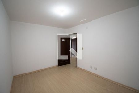 Casa à venda com 670m², 4 quartos e 6 vagas Casa à venda com 670m², 4 quartos e 6 vagasquarto 1