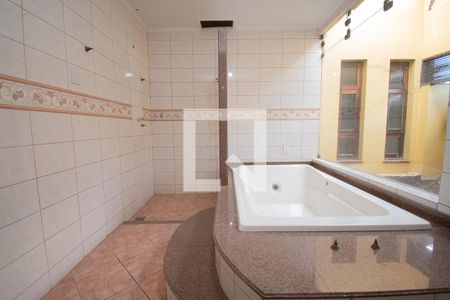 Casa à venda com 670m², 4 quartos e 6 vagas Casa à venda com 670m², 4 quartos e 6 vagasquarto 4 suíte